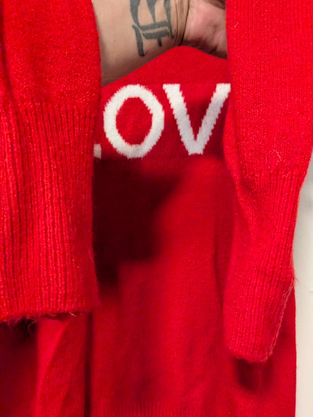 Vince Camuto Red Knit Sweater with White LOVE Detail - Picture 4 of 6